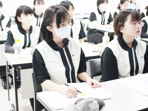 モデル犬のお世話を学ぼう！